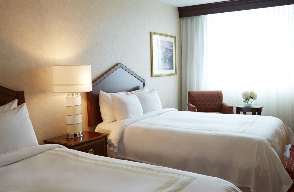 Pittsburgh Marriott North Hotel Cranberry Township Exterior photo