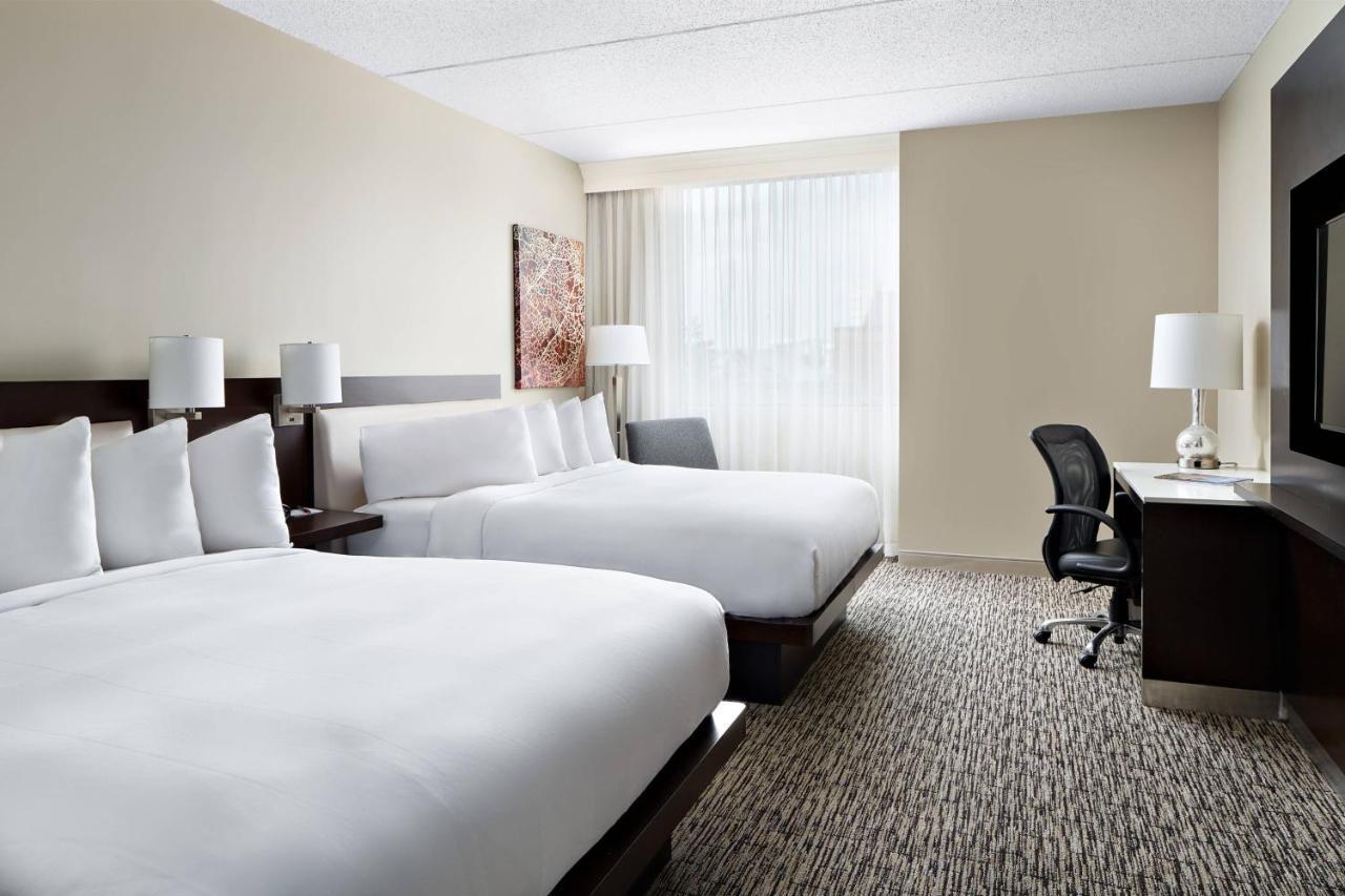 Pittsburgh Marriott North Hotel Cranberry Township Exterior photo