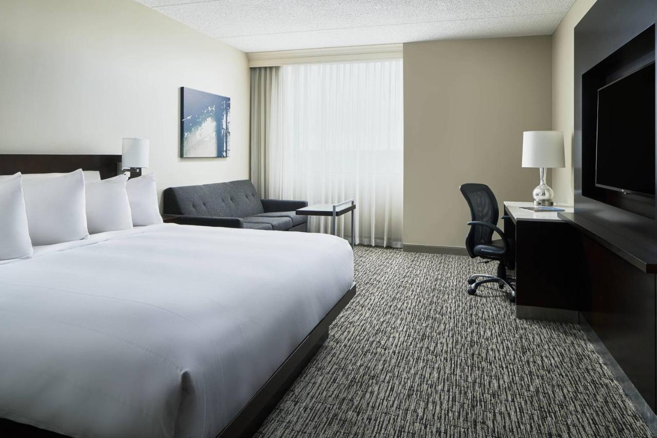 Pittsburgh Marriott North Hotel Cranberry Township Exterior photo